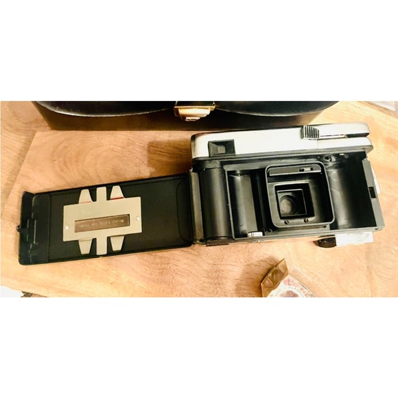 Halina Simplette EE Automatic Vintage Instamatic Camera Flash Bulbs Case - Picture 4 of 8